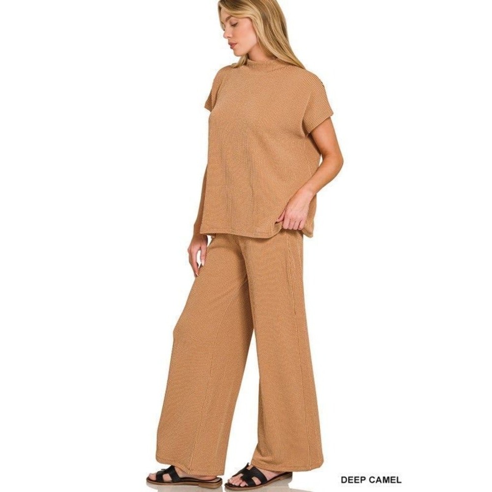 131. NEW ZENANA DEEP CAMEL RAISED RIB SHORT SLEEVE TEE & PANTS SET S-L